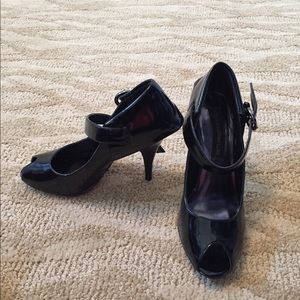 Steve Madden Luxe Black Heels